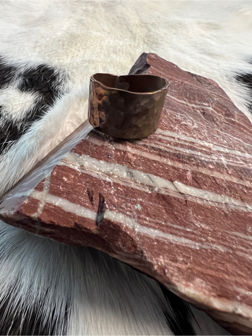 Vintage hammered Copper Ring